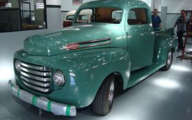 Green Ford F-1 1948